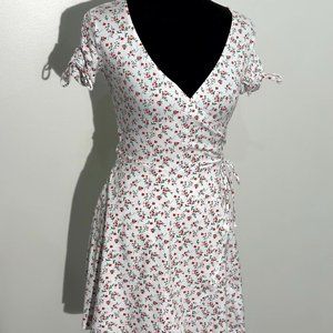NWT Hollister White Floral Mini Dress